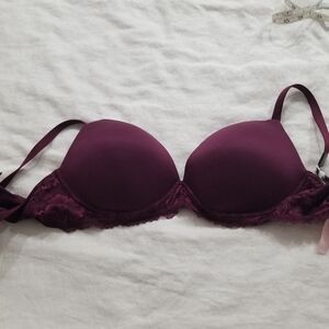 BNWT Victoria Secret Purple Lace Bra